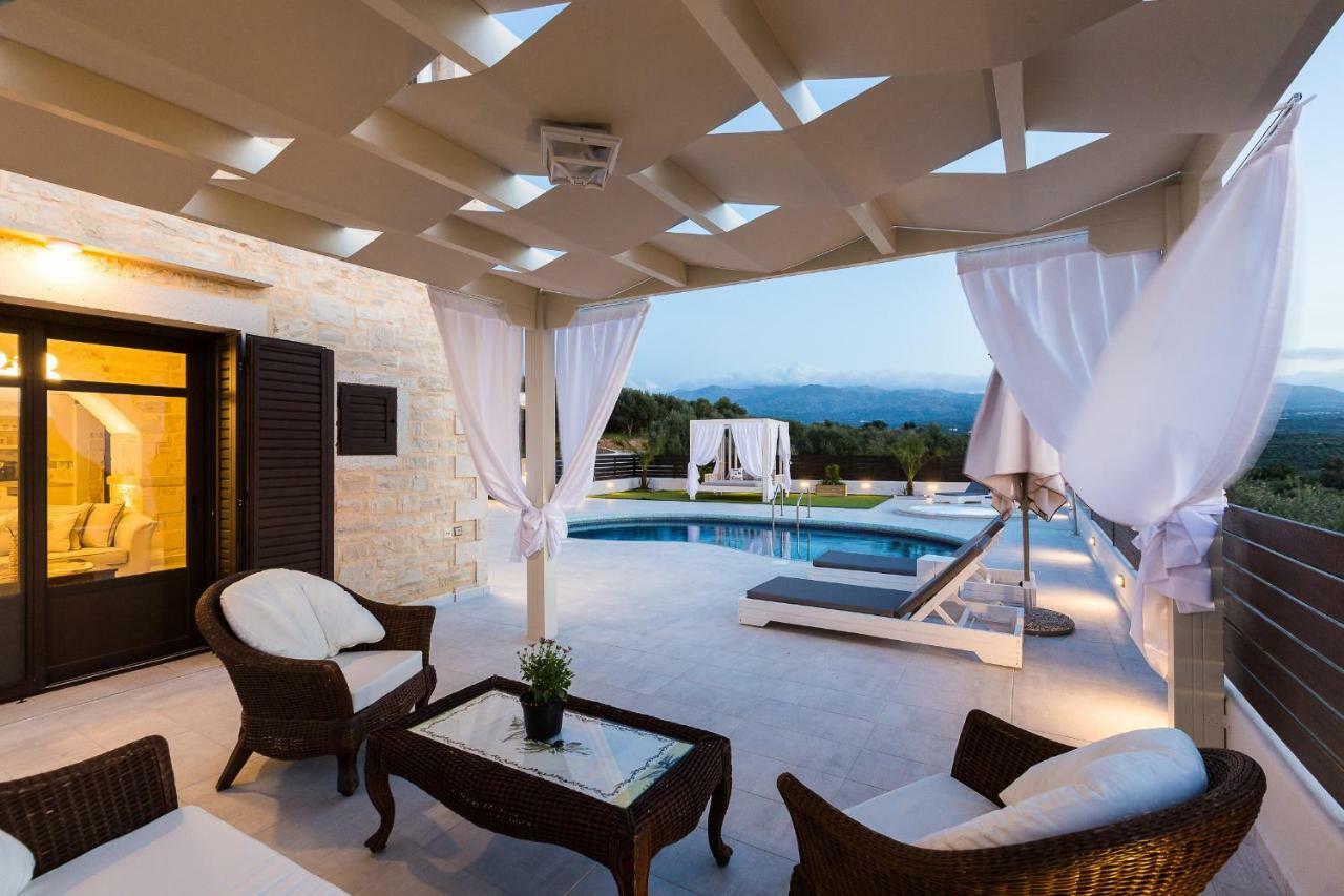 Caramel Villa, With 40m2 Pool & Whirlpool, By Thinkvilla Villa *