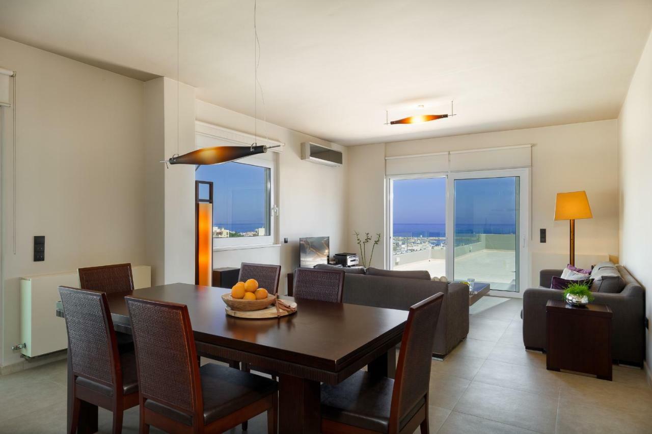 Stelios Penthouse Apartment *