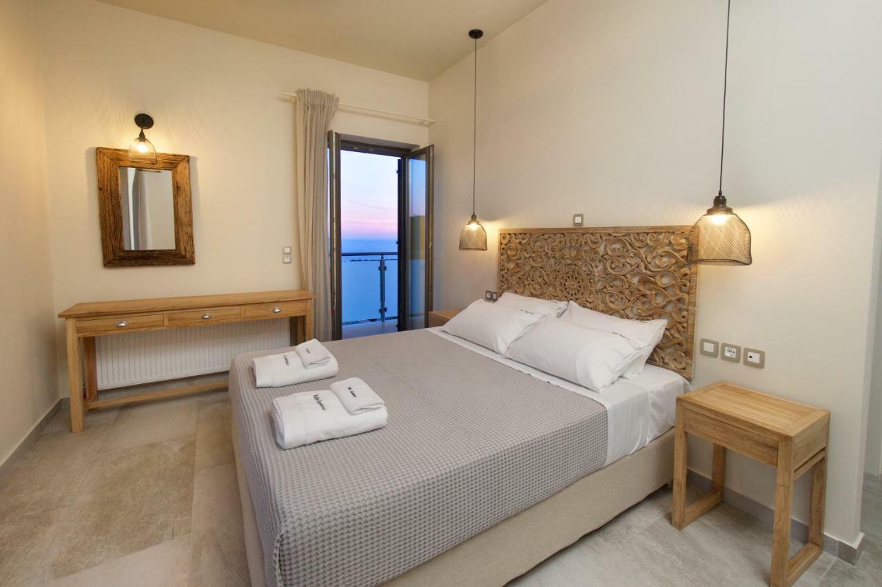 Euphoria Retreat Villa Manganos