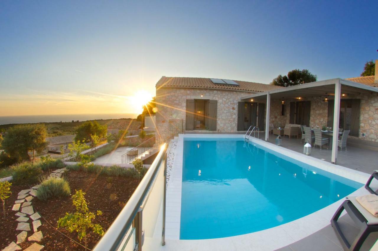 Euphoria Retreat * Manganos