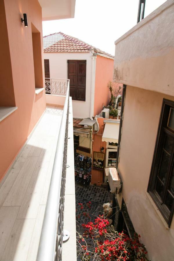 Jacuzzi In The Heart Of Oldtown