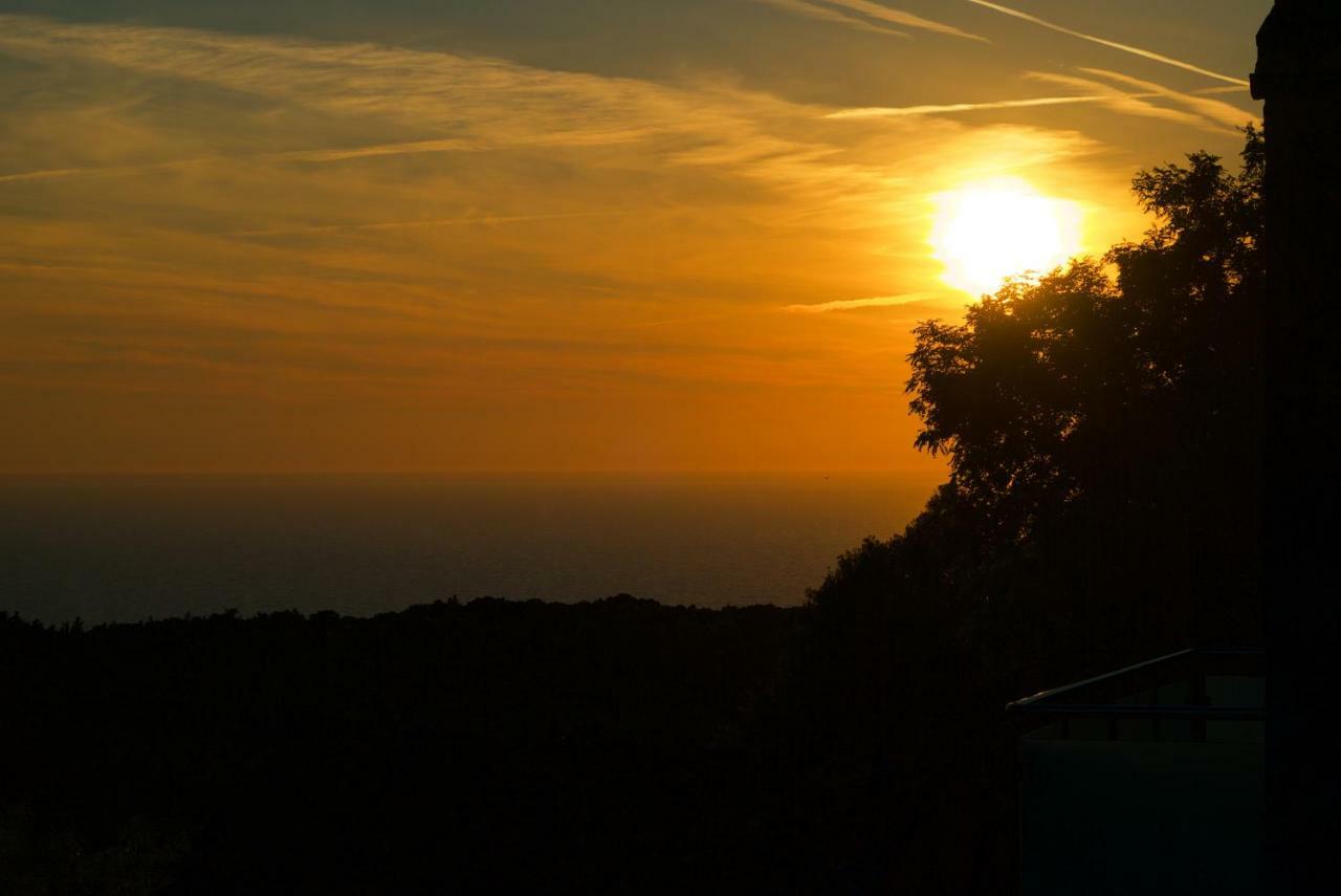 Euphoria Retreat Villa *