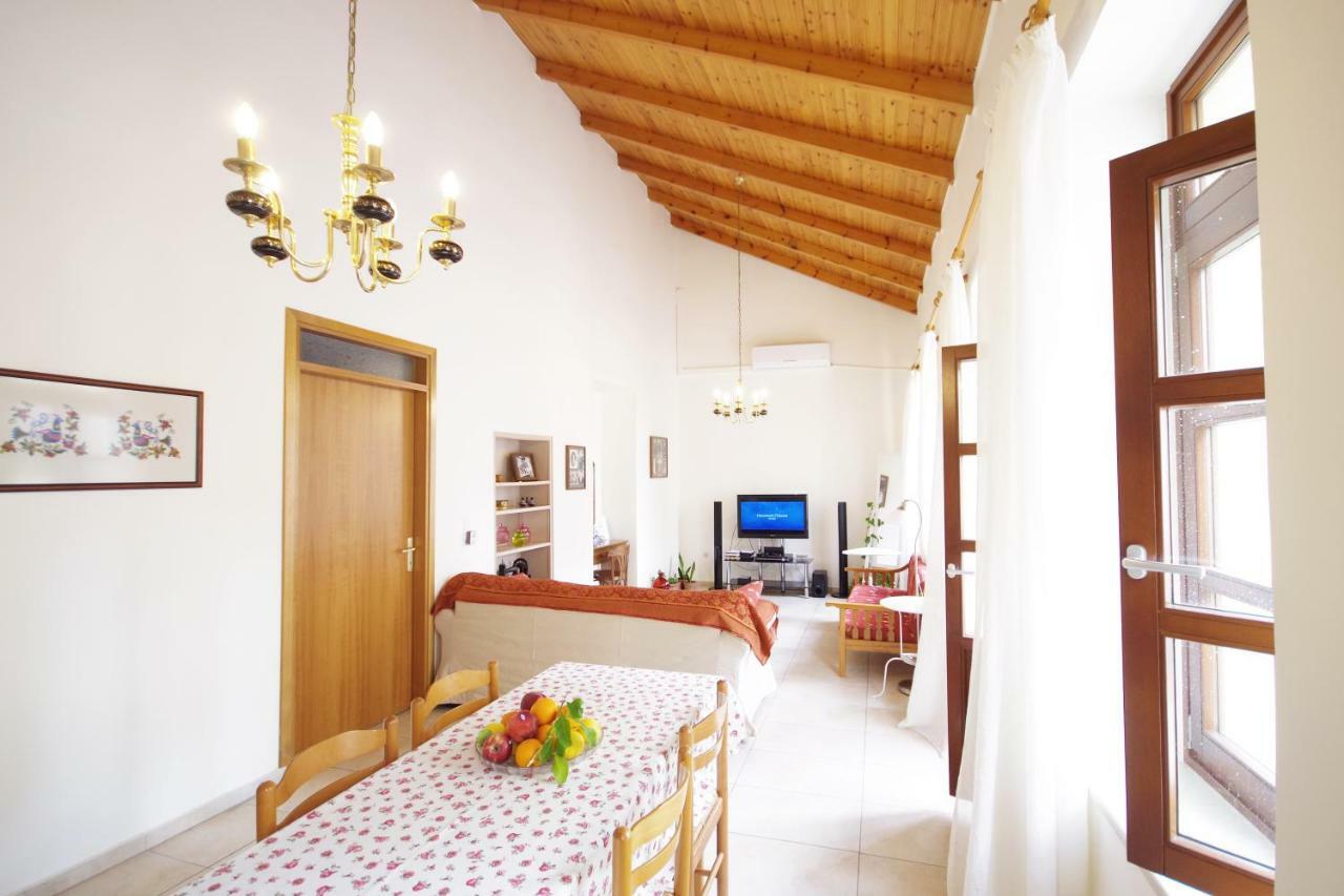 Old Town House Near The Rethymno (Crete)