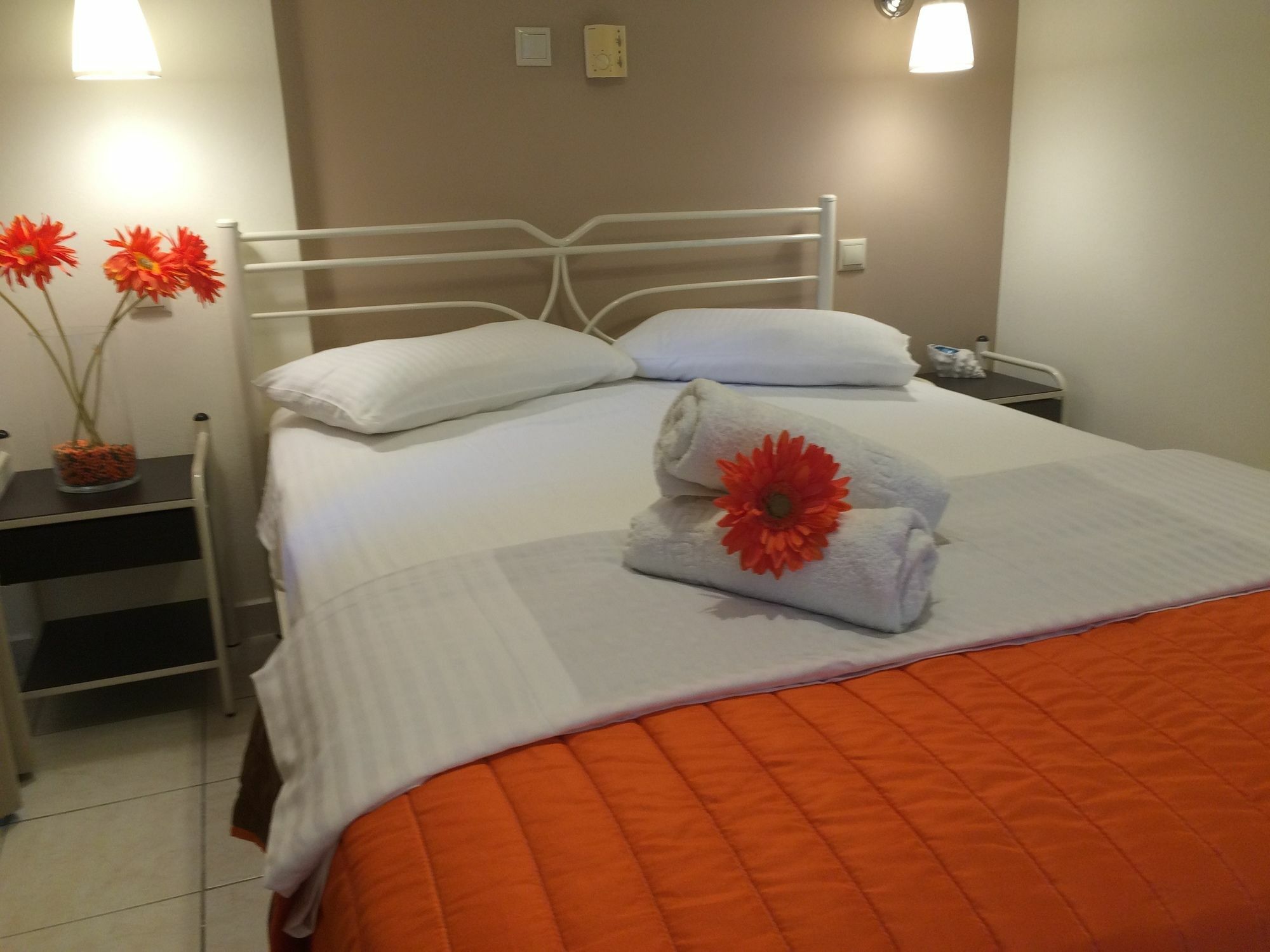 Sunny Apartment Svoronata