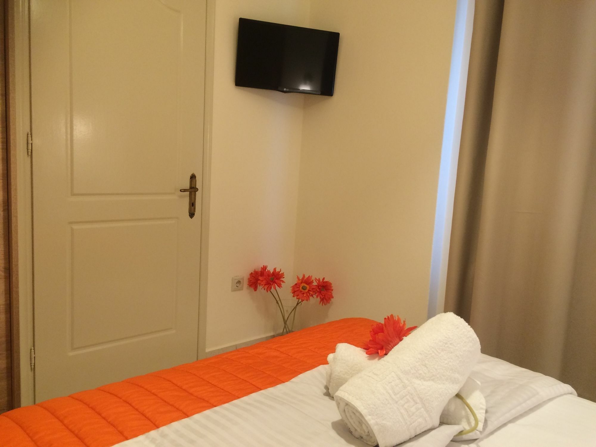 Apartment Sunny Svoronata