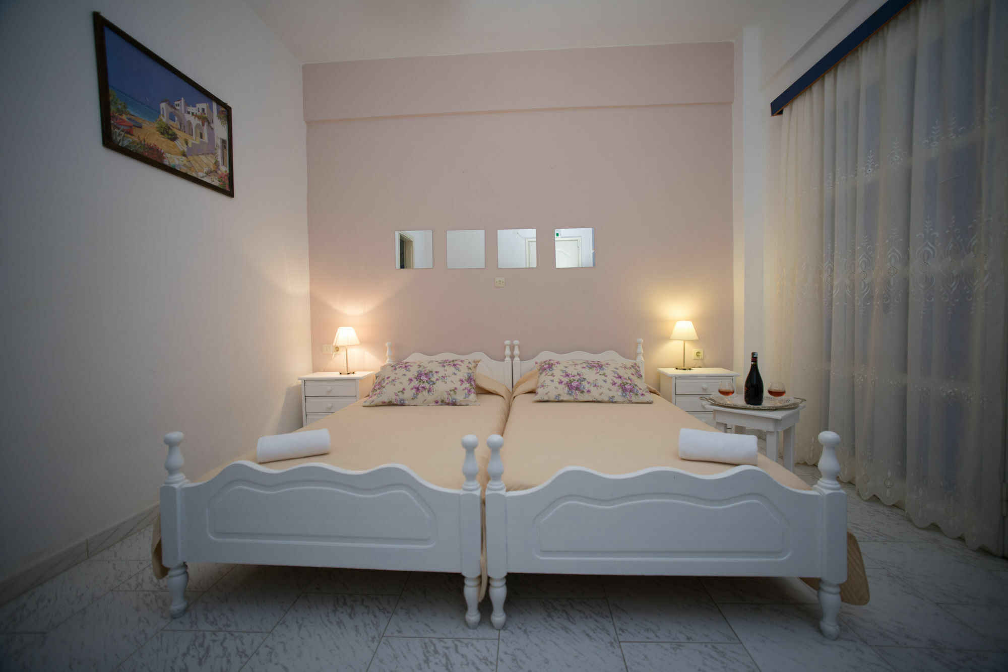 Bella Sant 2* Perissa (Santorini)