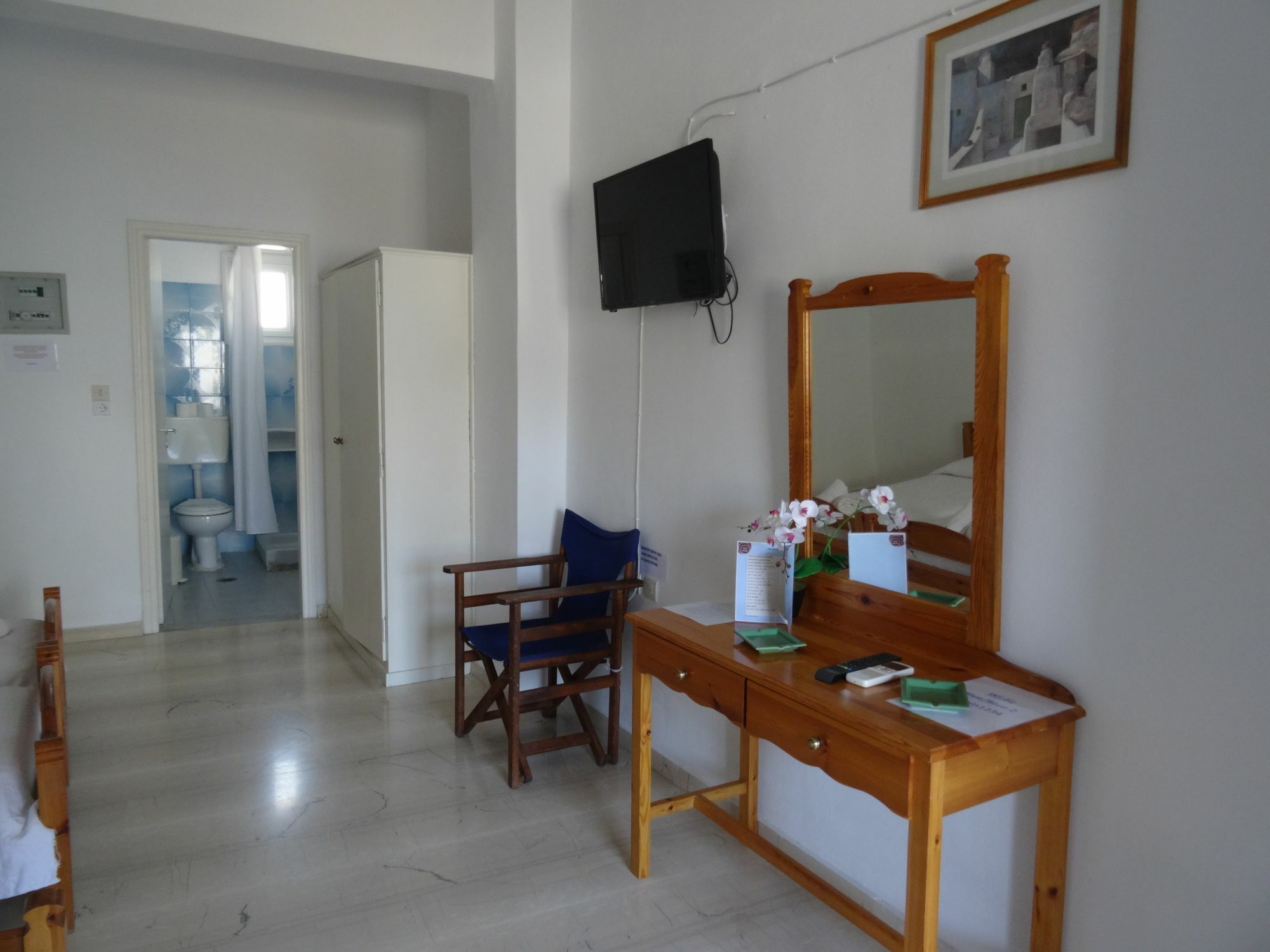 Bella Sant Aparthotel Perissa (Santorini)