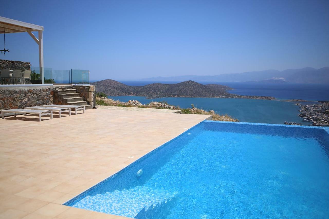 Estee, Luxury With Private Infinity Pool And Jacuzzi
