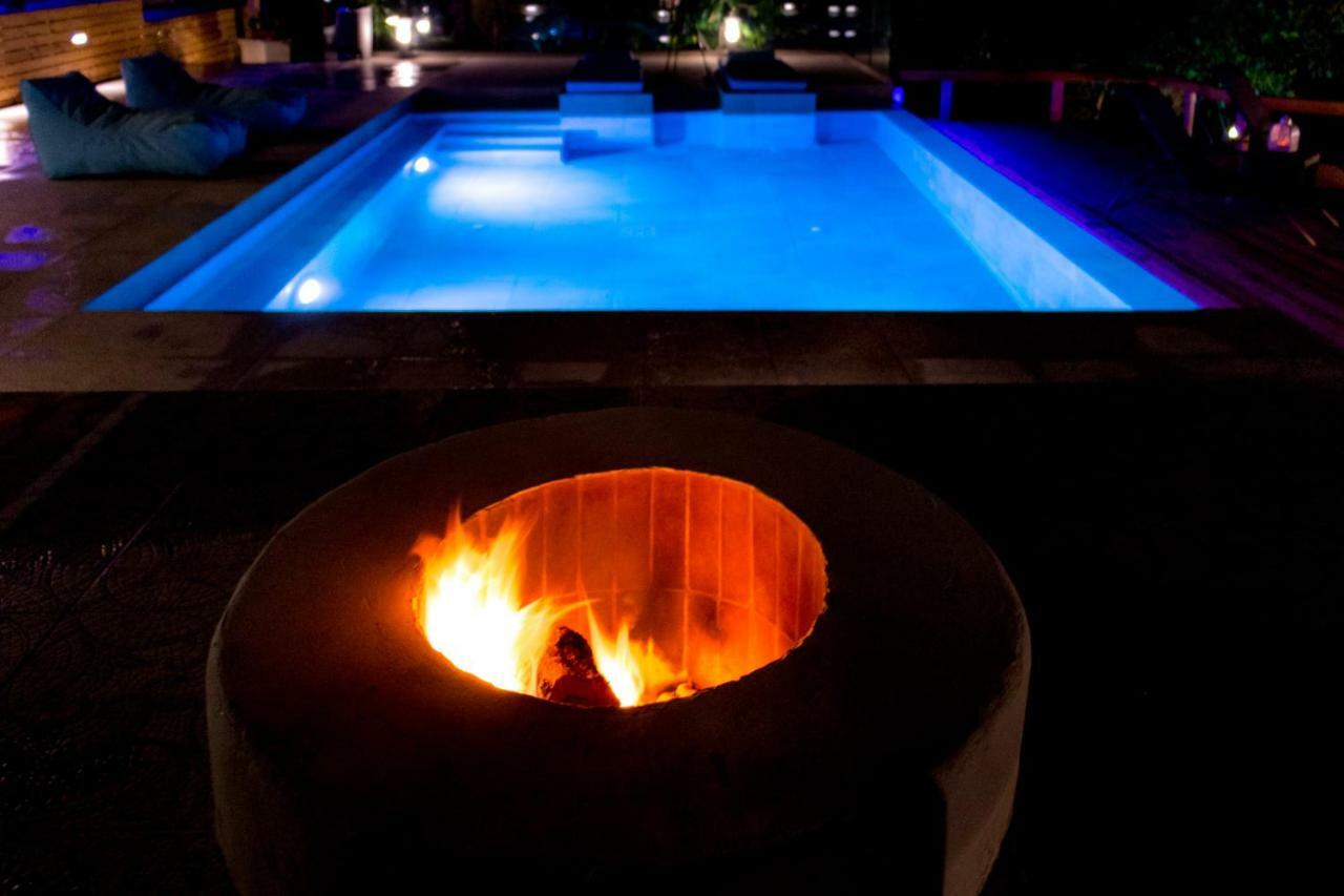 Castelletto Heated Pool Jacuzzi Kypseli