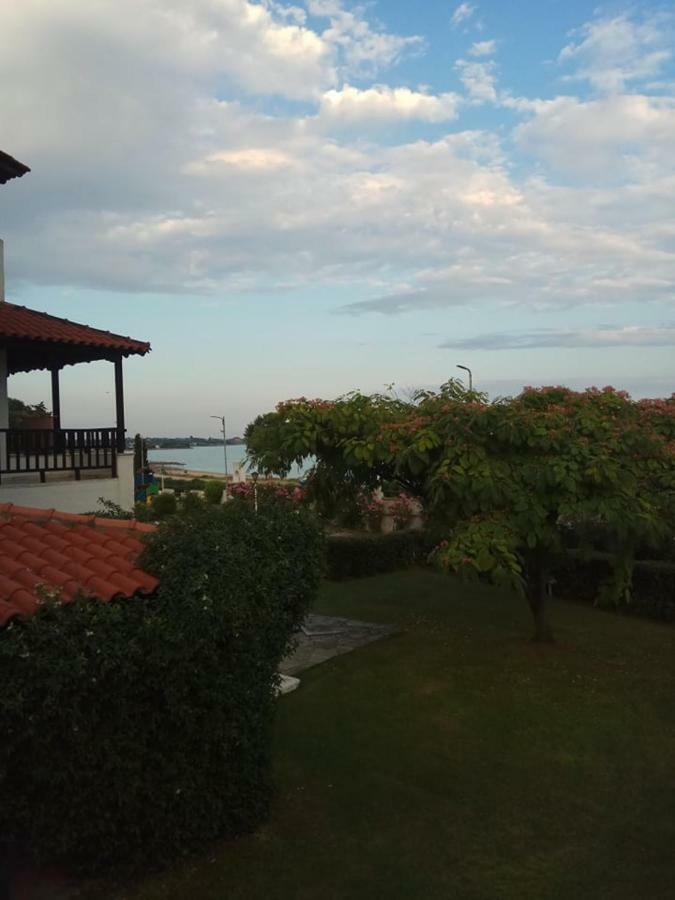 Right Across The Sea Holiday home *