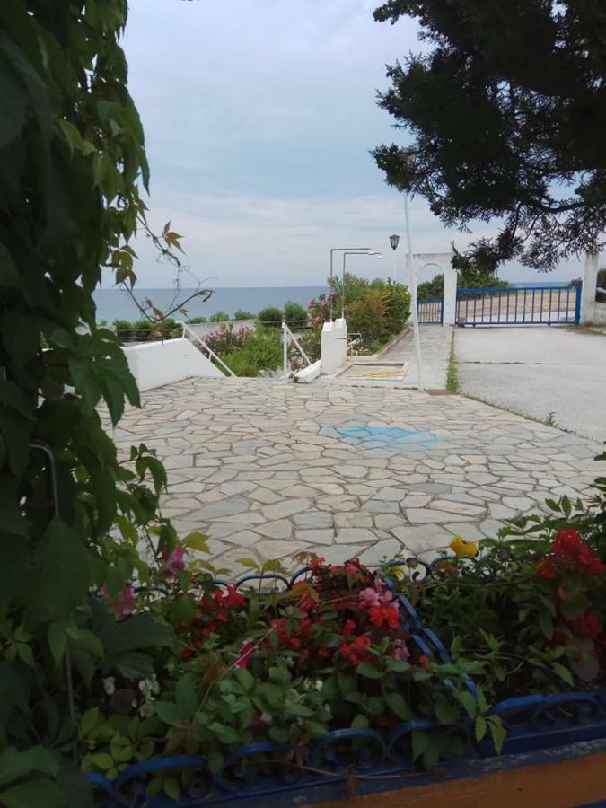 Right Across The Sea Holiday home