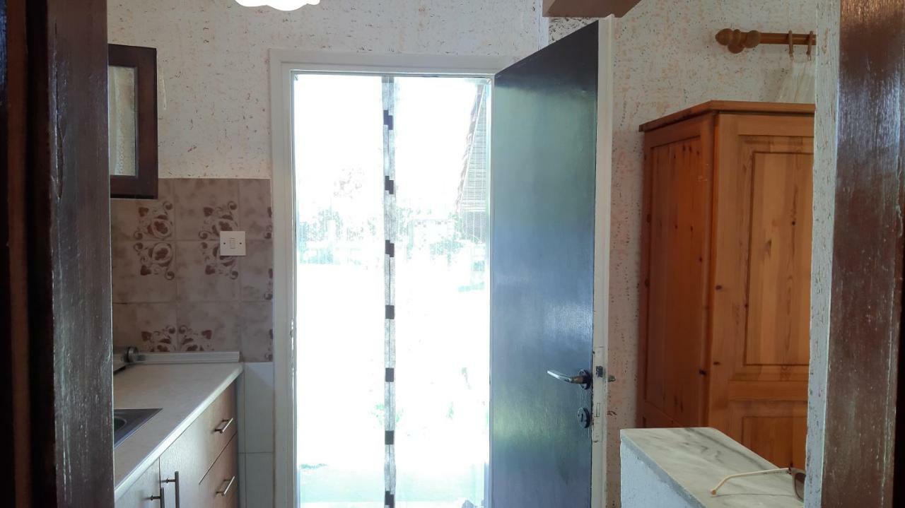 Apartment House Anna Houhlia *