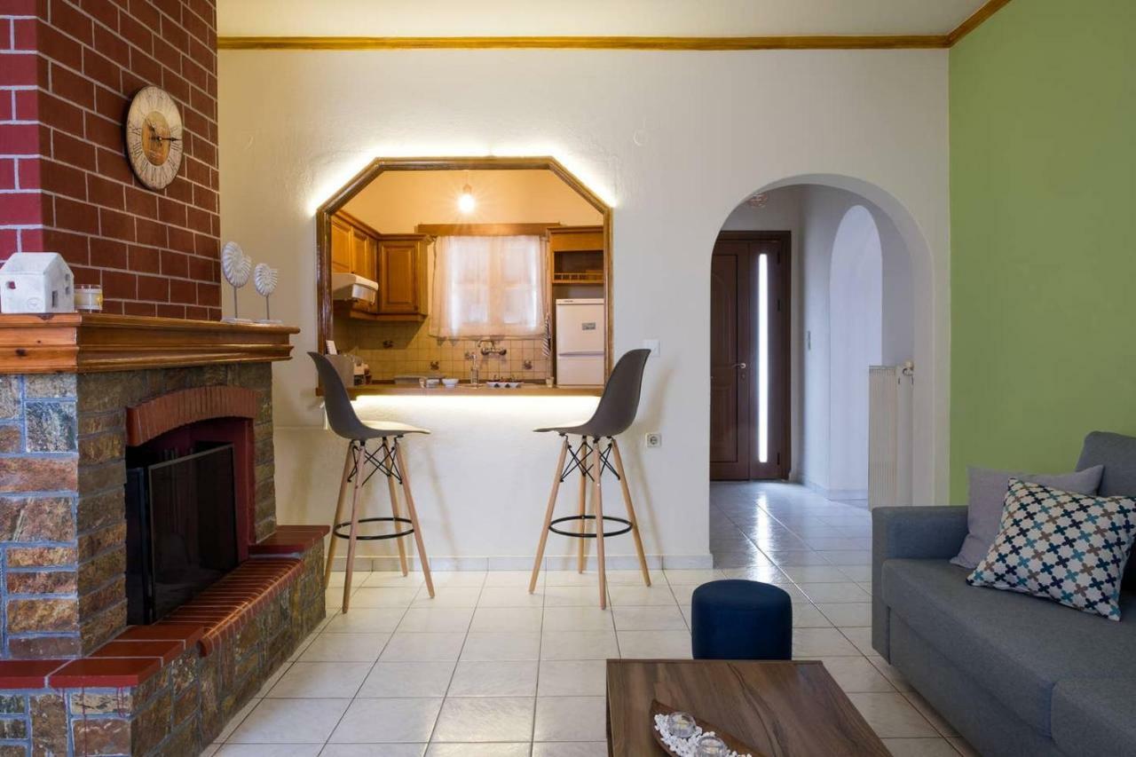 Thea Apartment *