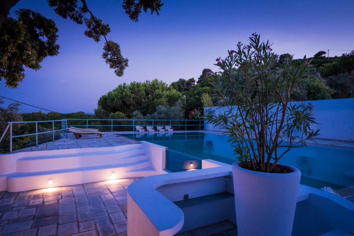 Arios, Pool, Jacuzzi And Sea Kanapitsa (Skiathos)