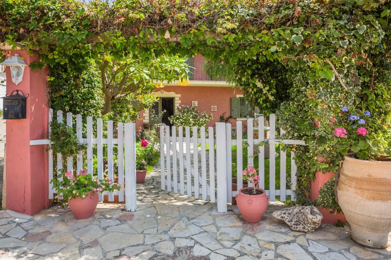 Kefalonia - Charming 3 Bedroom Gardenia *