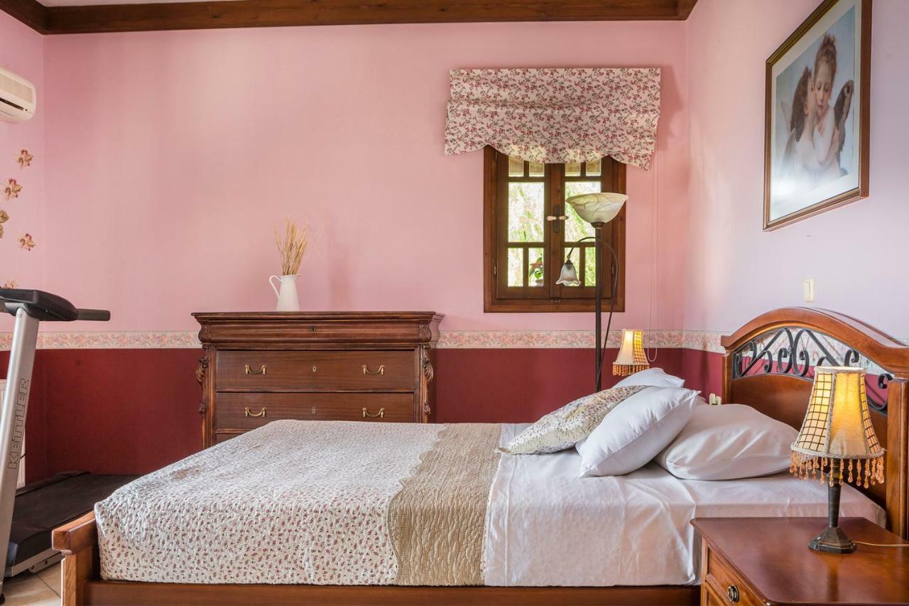 Kefalonia - Charming 3 Bedroom Gardenia