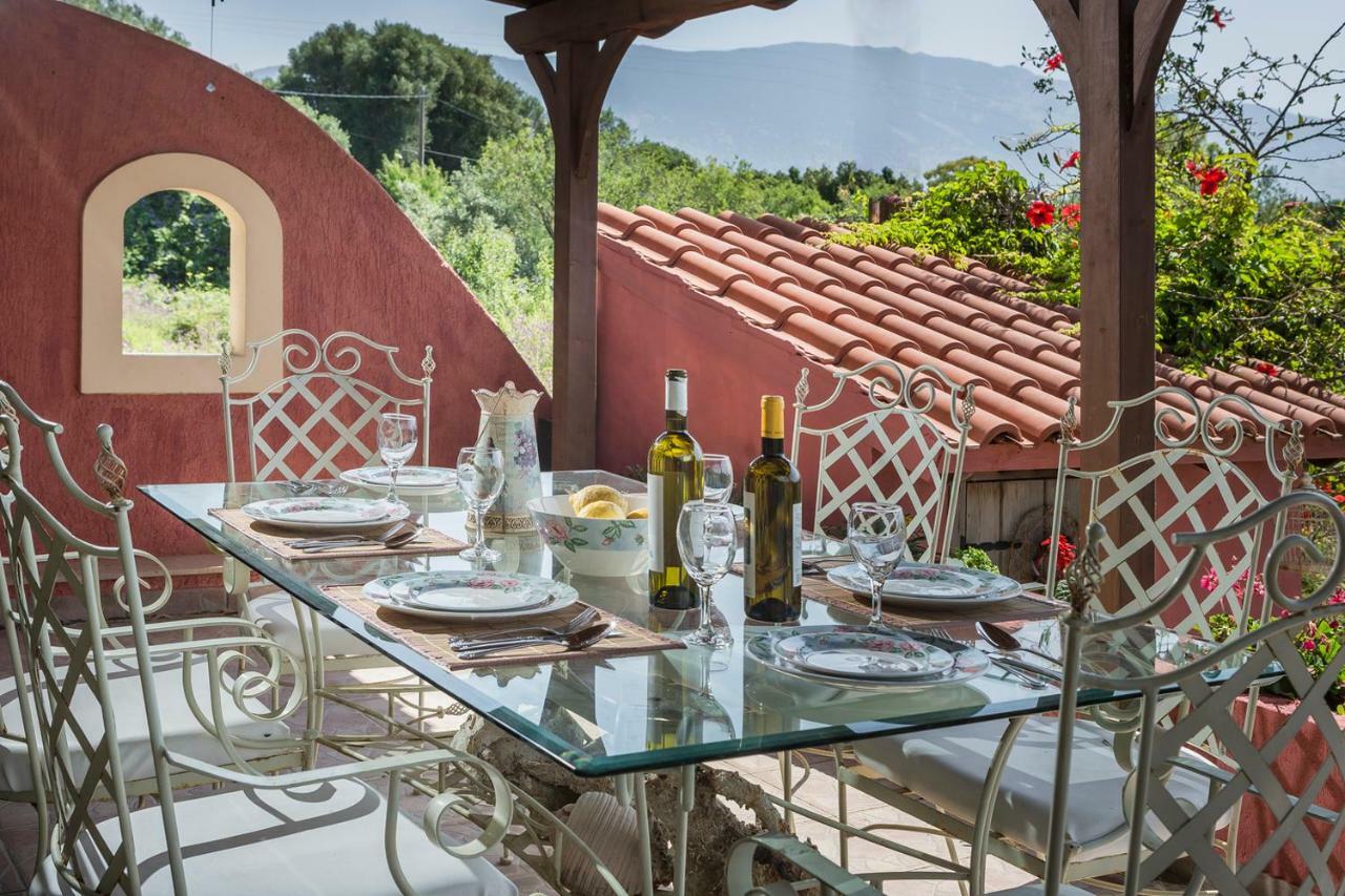 Villa Kefalonia - Charming 3 Bedroom Gardenia *