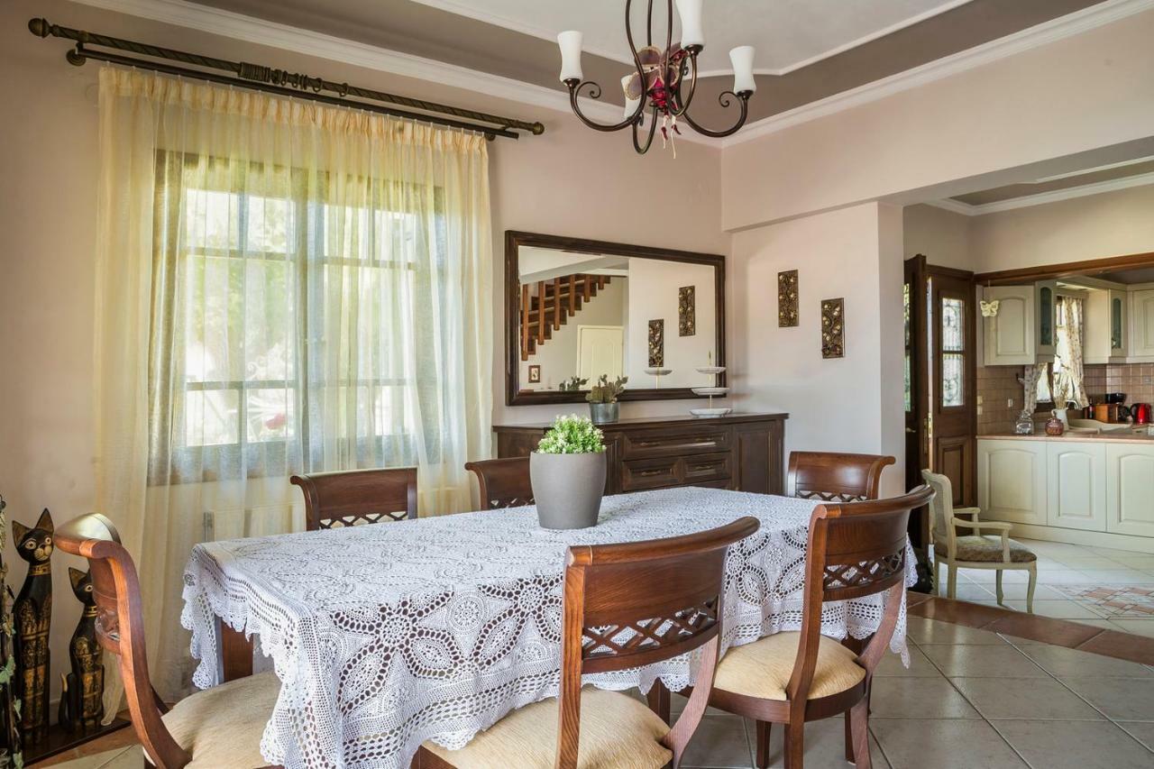 Kefalonia - Charming 3 Bedroom Gardenia *