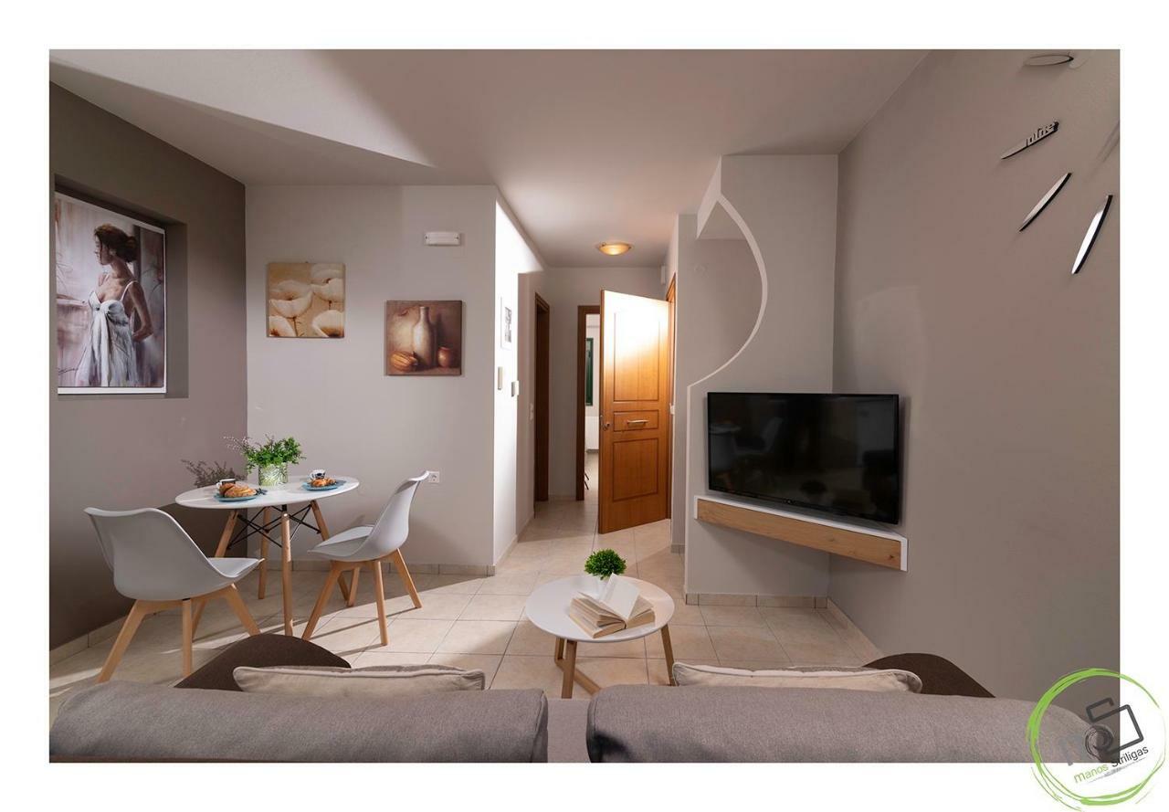 Irini Piskopiano, #2 Apartment *