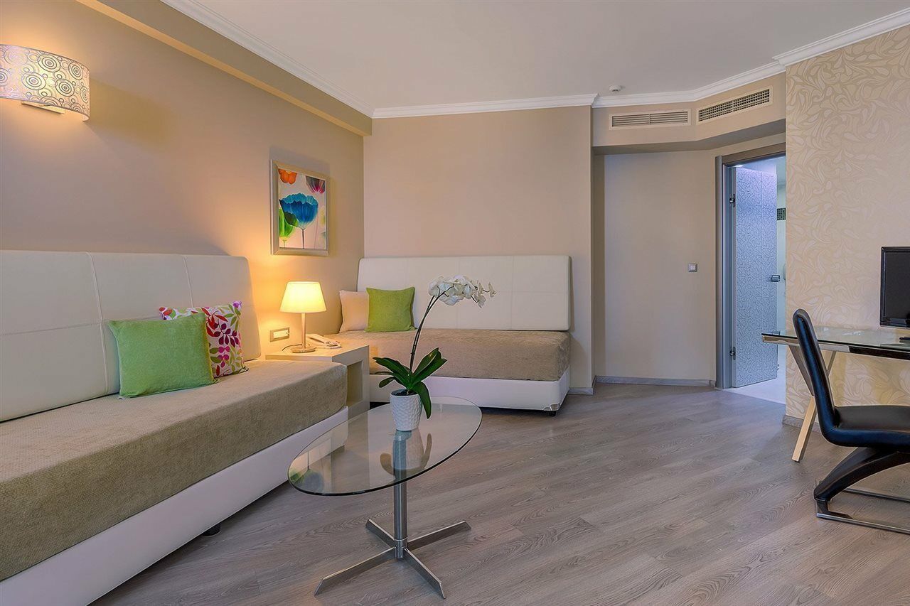 Atrium Platinum &