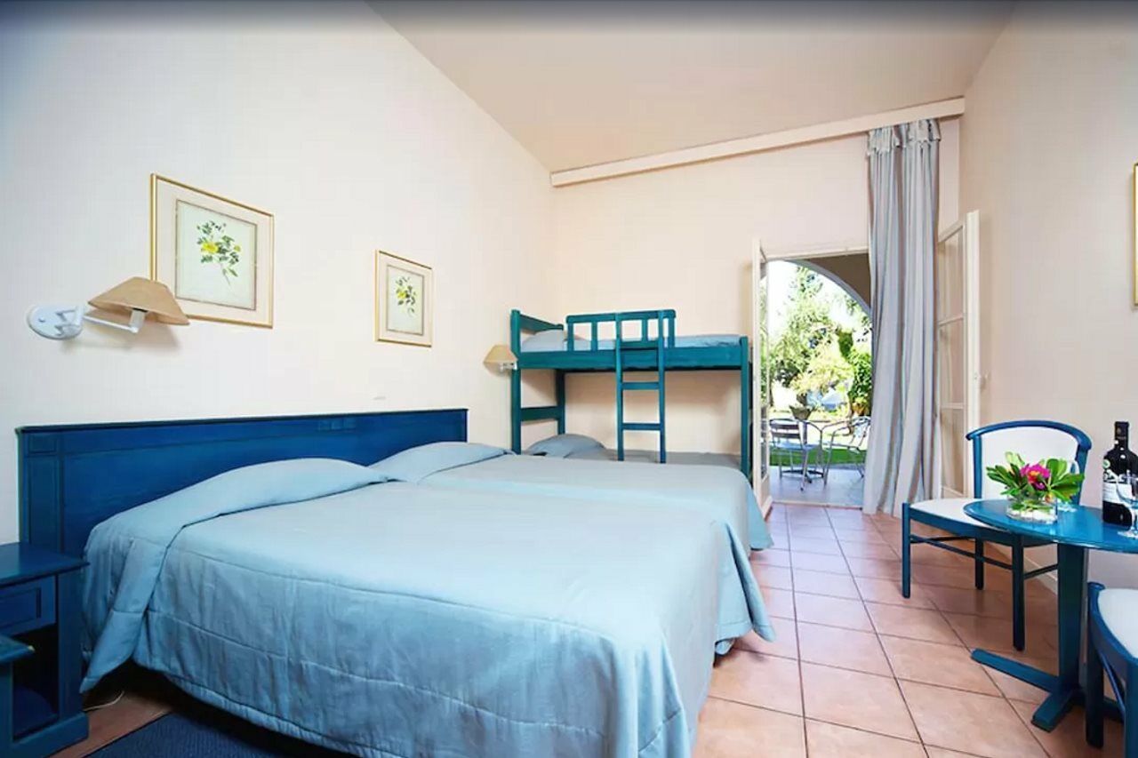 Delfinia 4* Moraitika