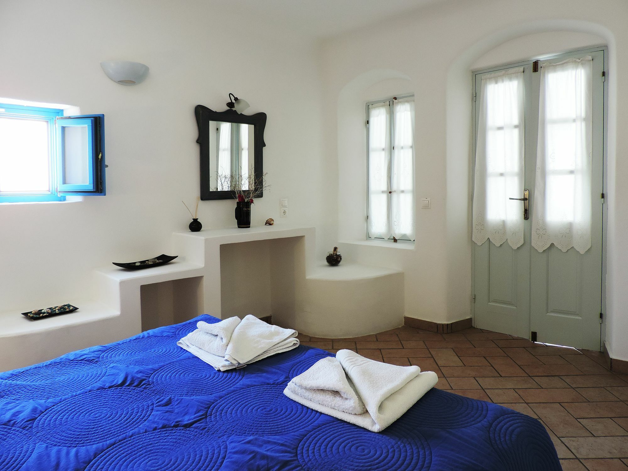 Sea Side Hotel 3*