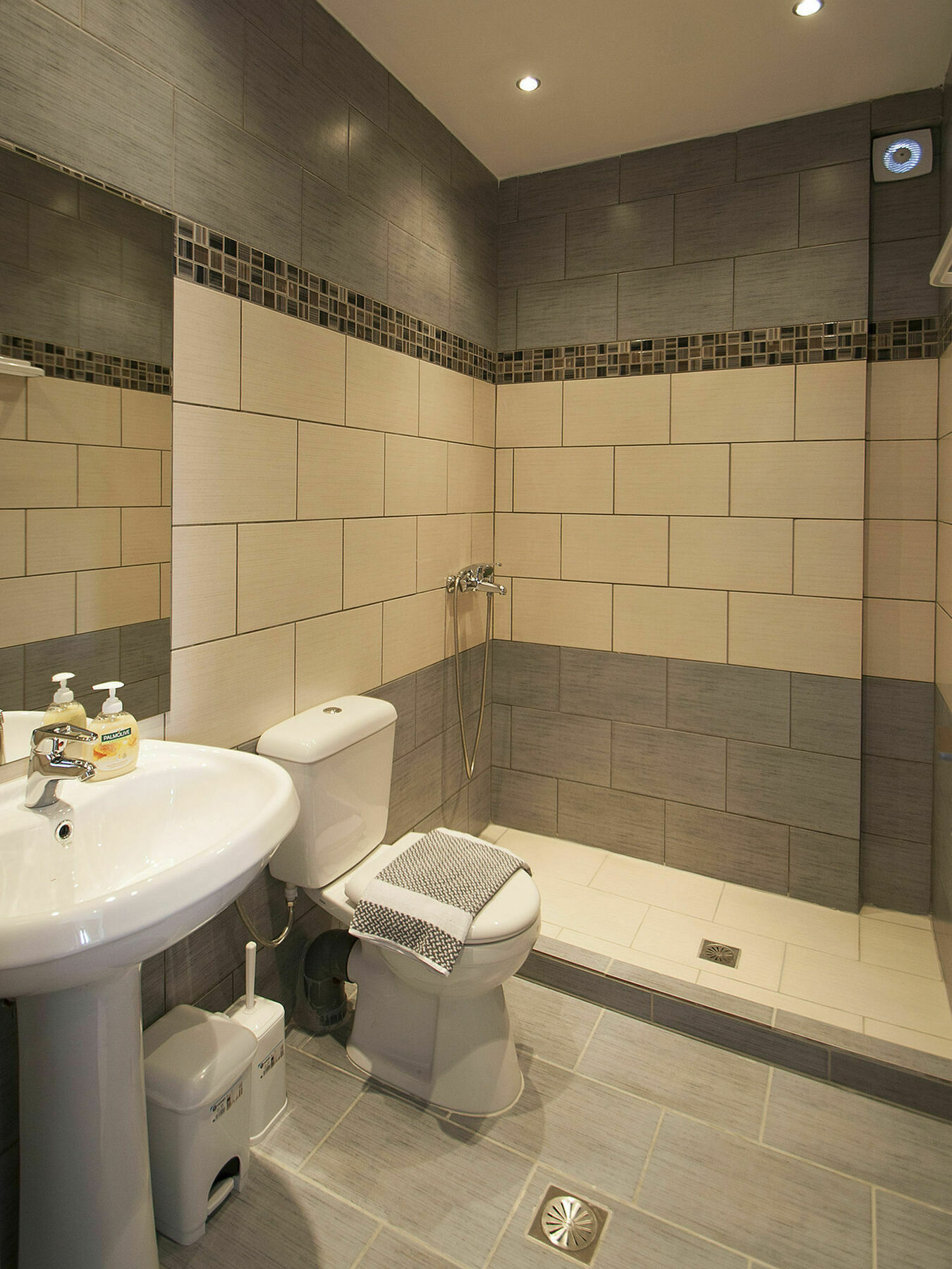 Avocado Guest house 2*