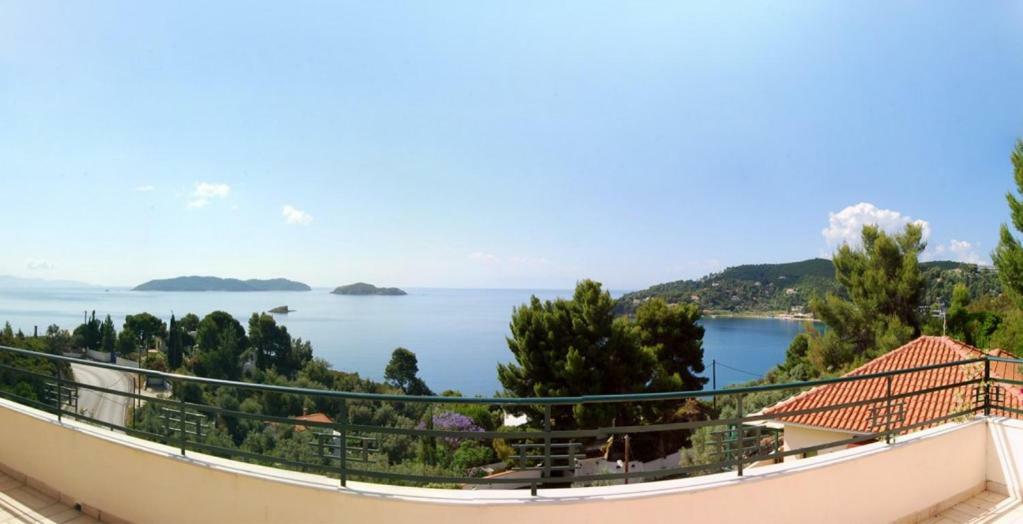 Helen's 11 Boutique Aparthotel 3*
