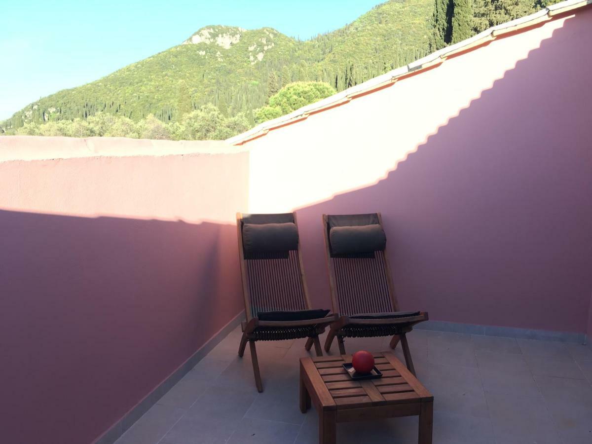 Mariza Corfu * Kamara (Corfu)