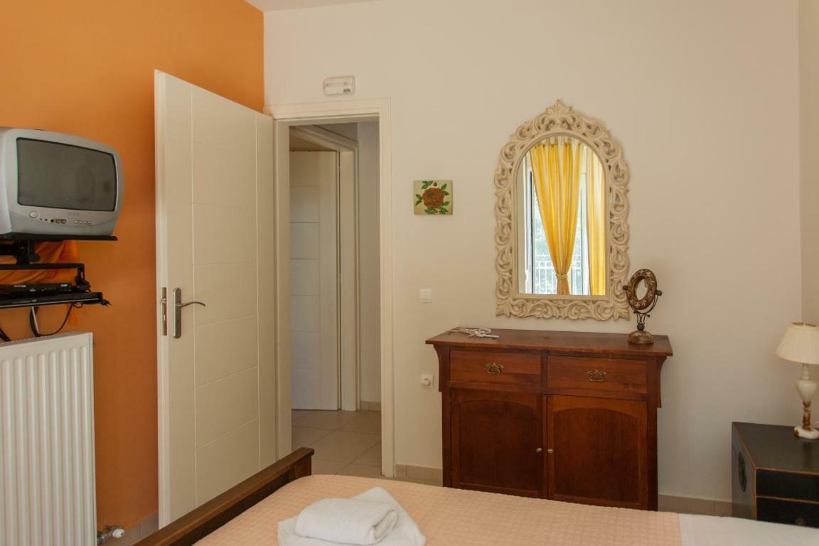 Cretamos Seaside Holiday home *