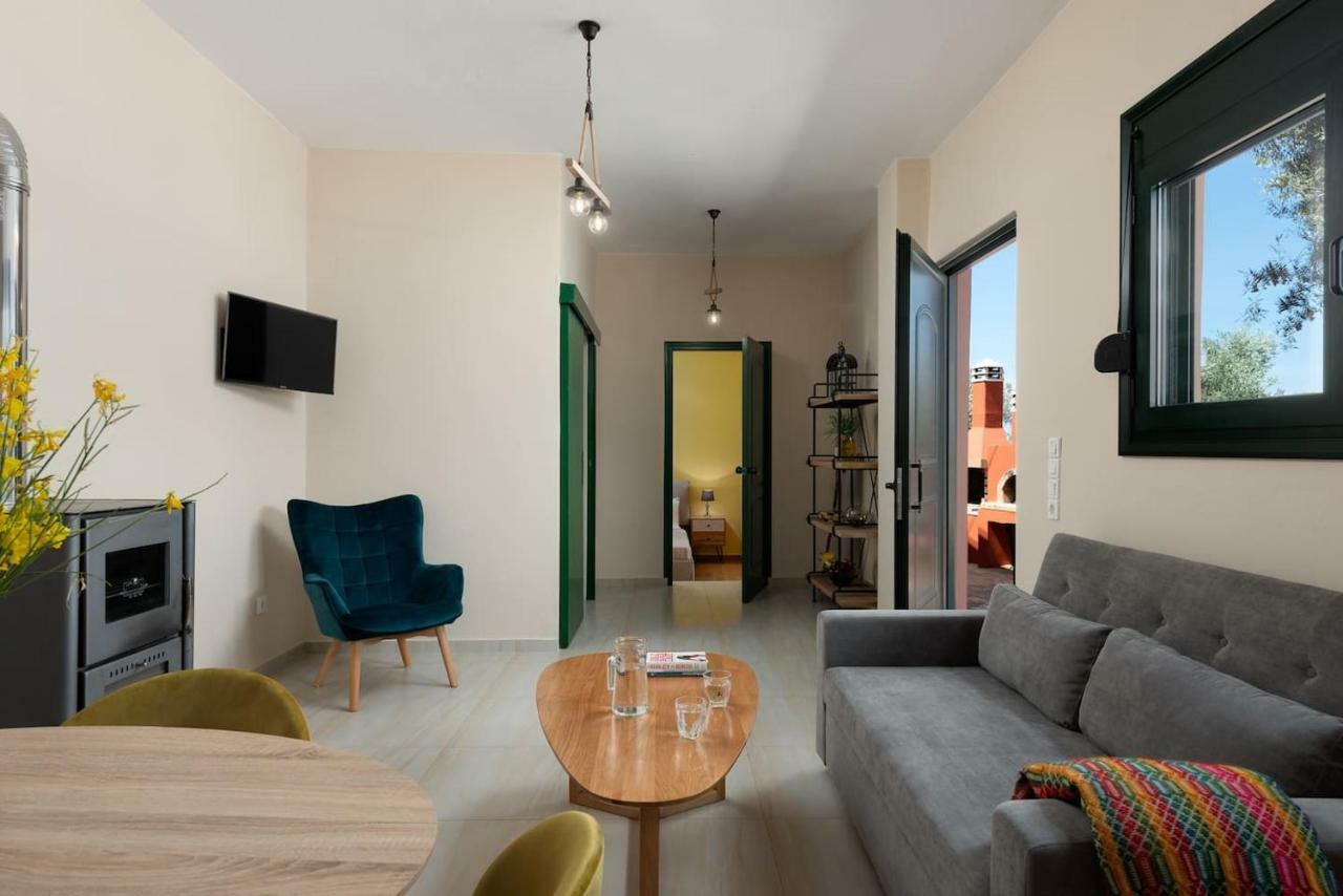 Holiday home Agapi's Roussospition