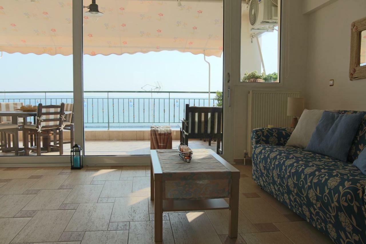 Apartment With Marina View