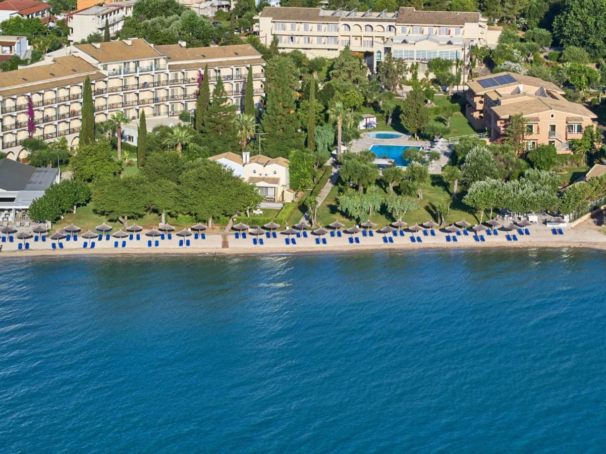 Delfinia 4*