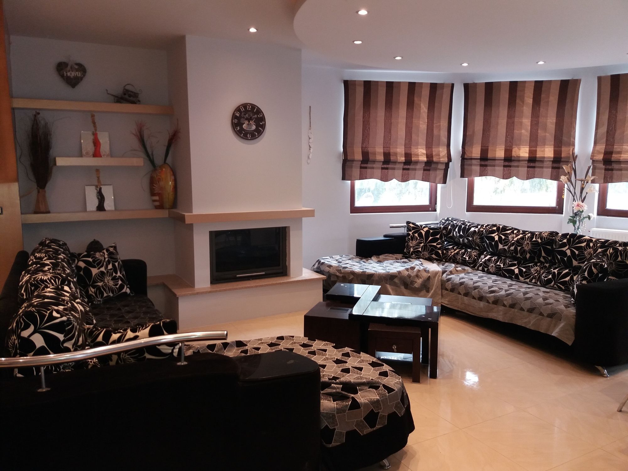 Apartment Paradise *
