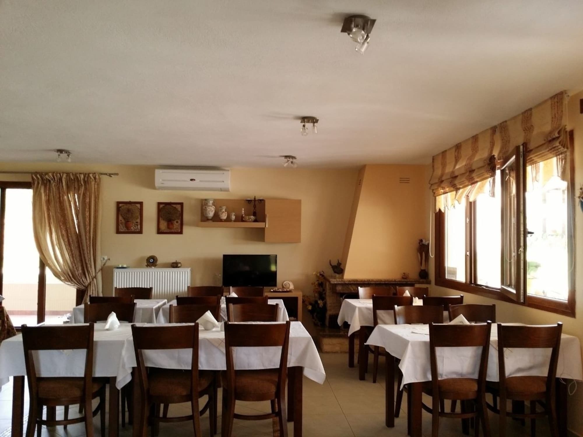 Meltemi Hotel