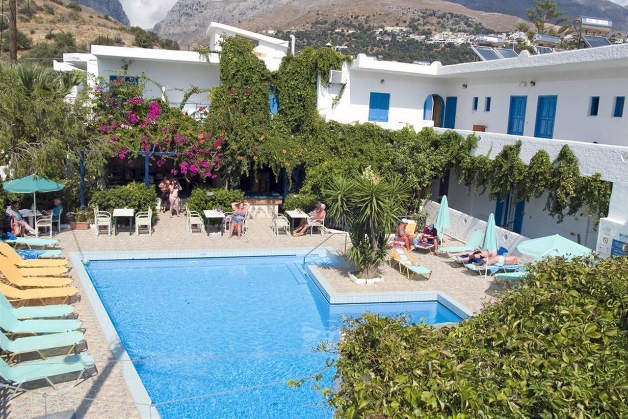 Aparthotel Costas & Chrysoula 3*