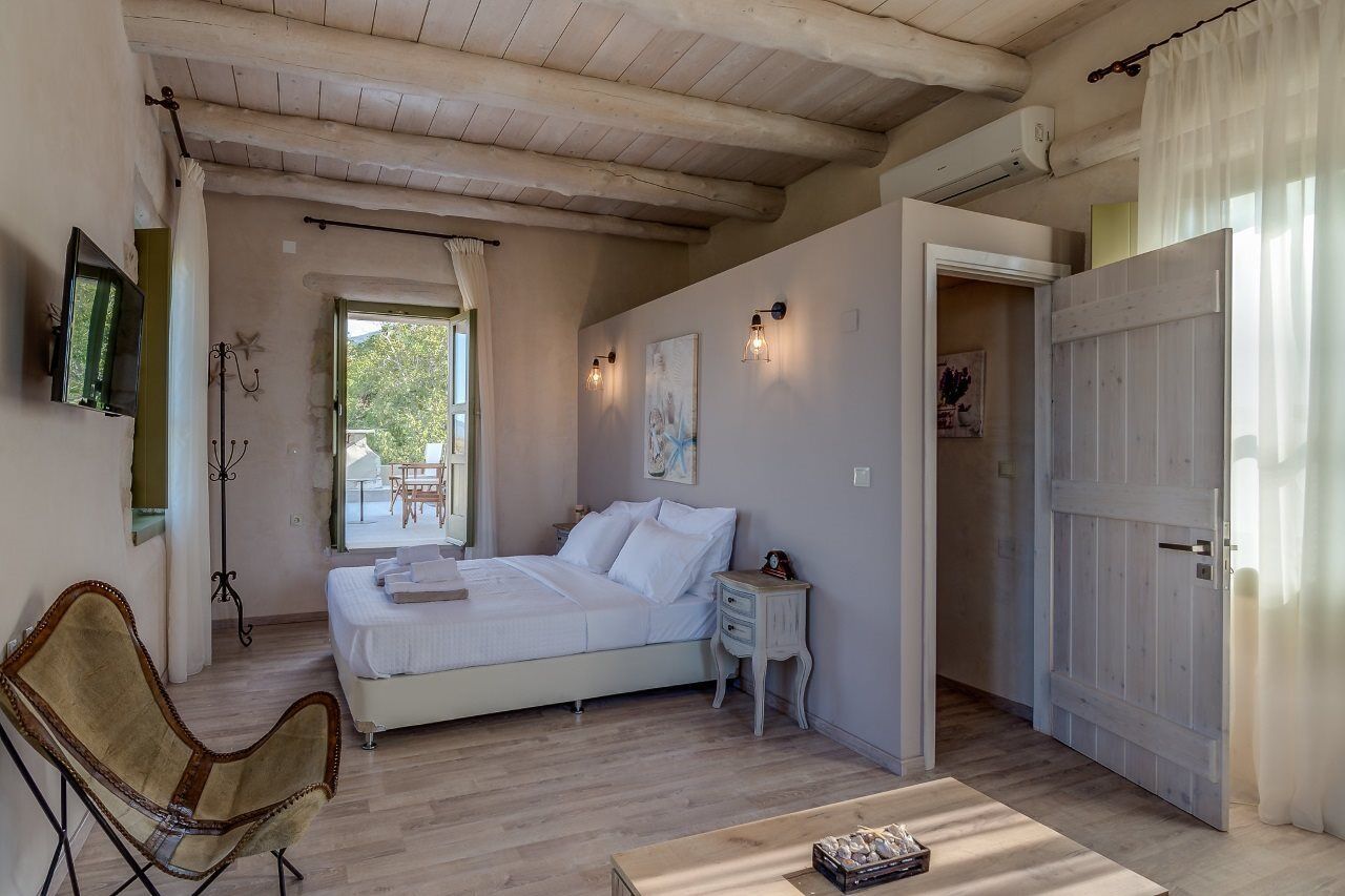 Villa Traditional Stonebuilt Leonanto, Only 5 Km From A Sandy Kastellos