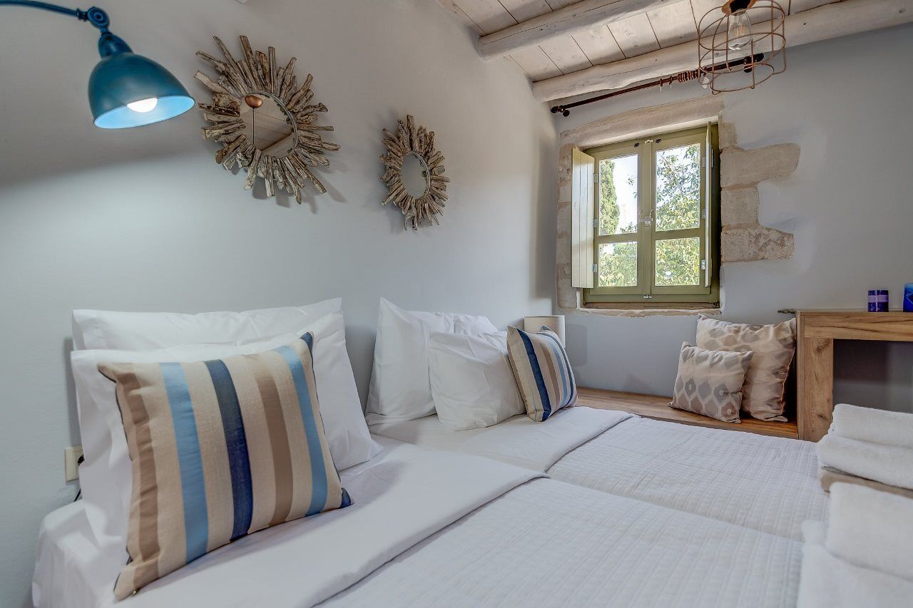 Traditional Stonebuilt Leonanto, Only 5 Km From A Sandy Villa