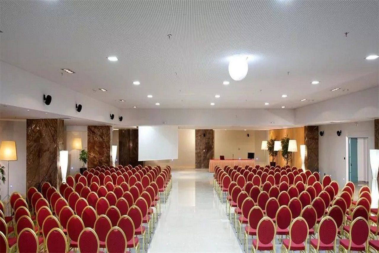 Istion Club &