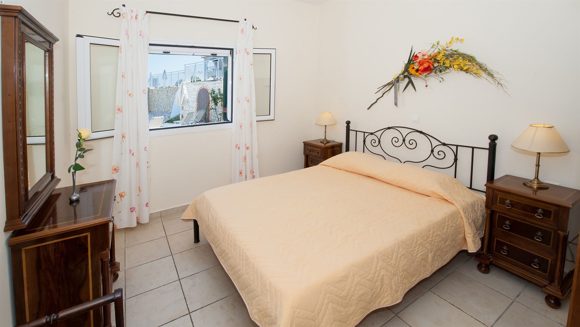 Aparthotel Erietta 4*