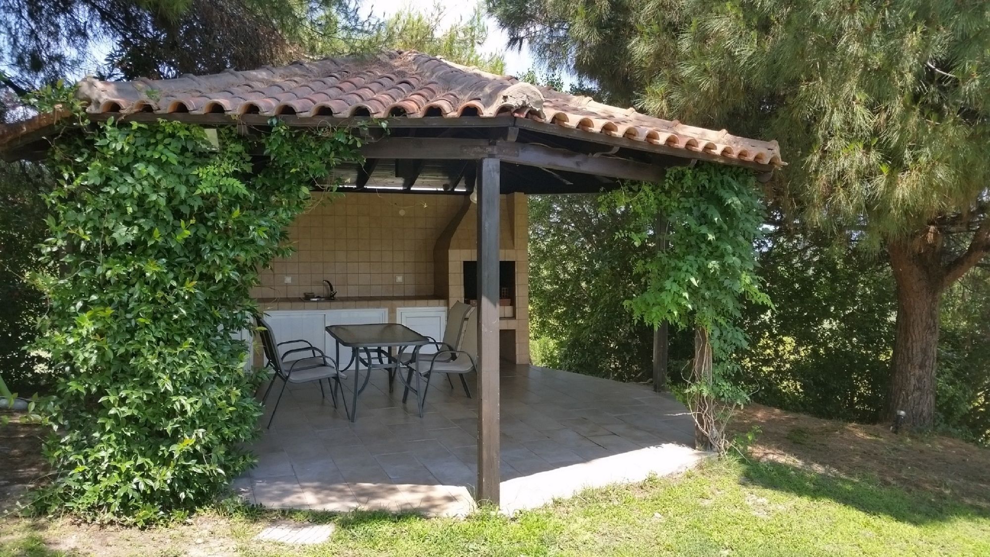 Anna Maria Villa *