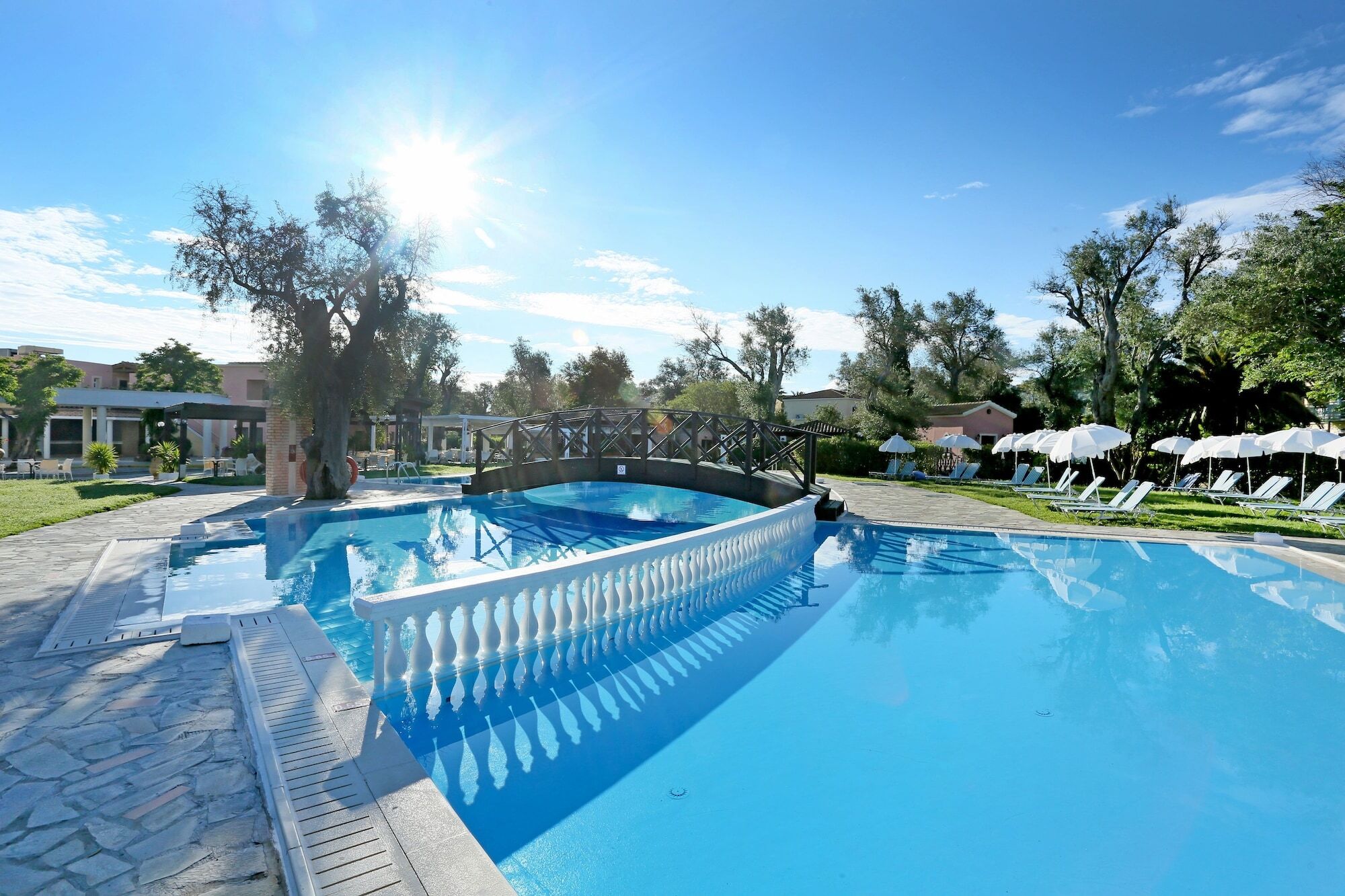 Sentido Apollo Palace Mesongi