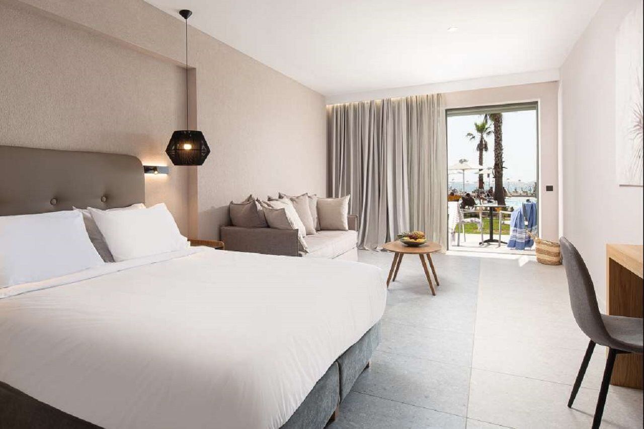 Portes Lithos Luxury Hotel 5*