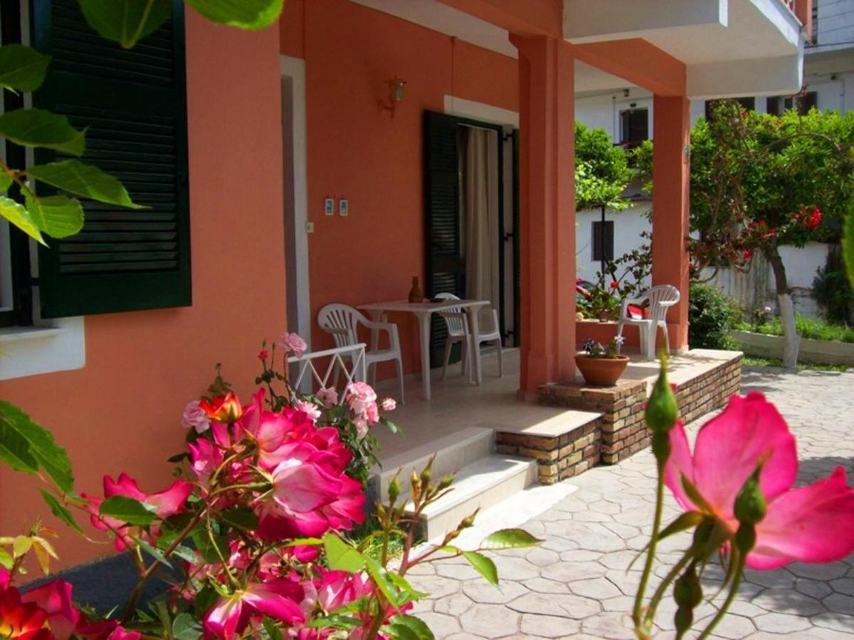 Apartment Martha Benitses (Corfu)
