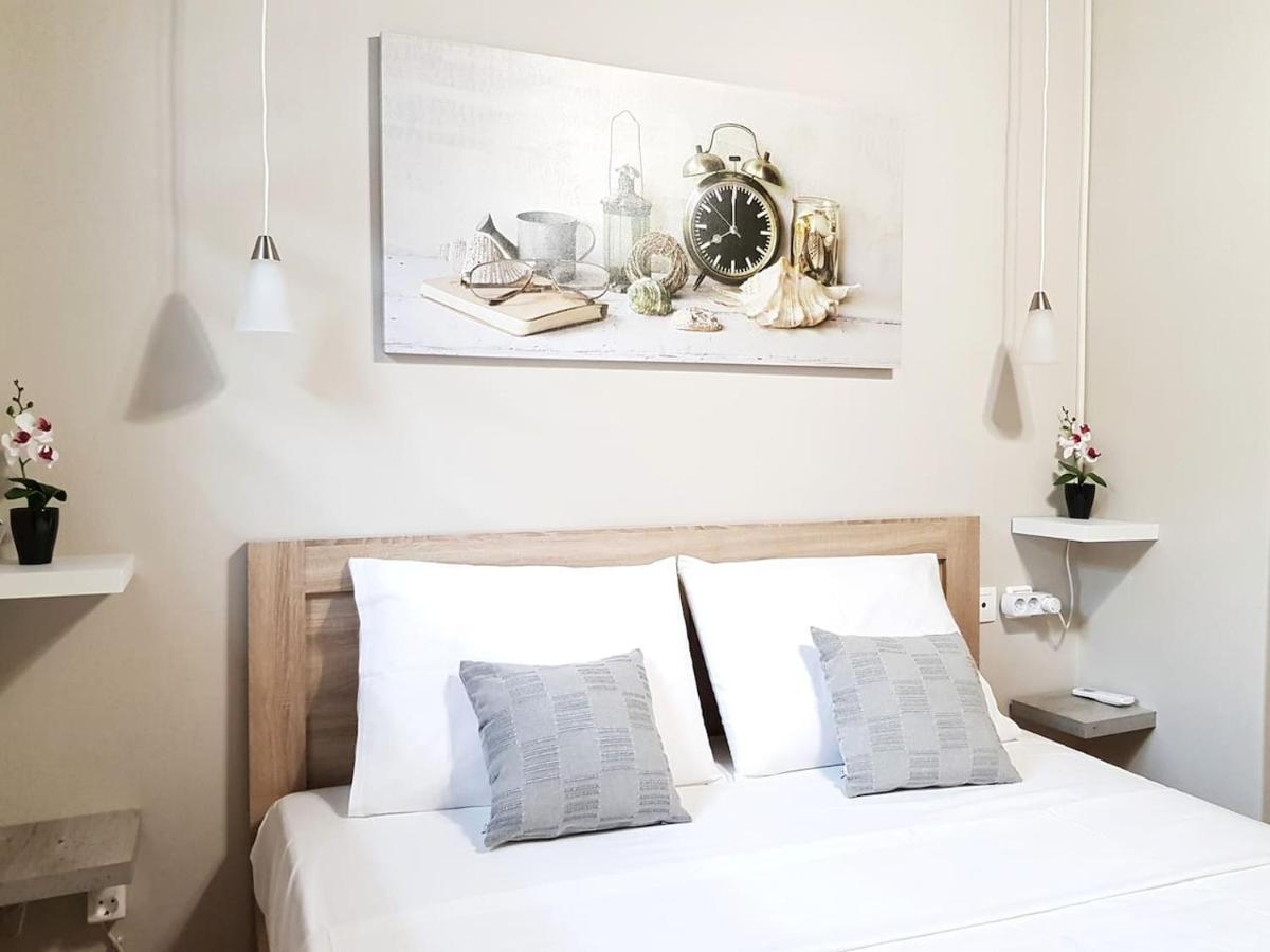 Colimbos Accommodation, 2 Min From The