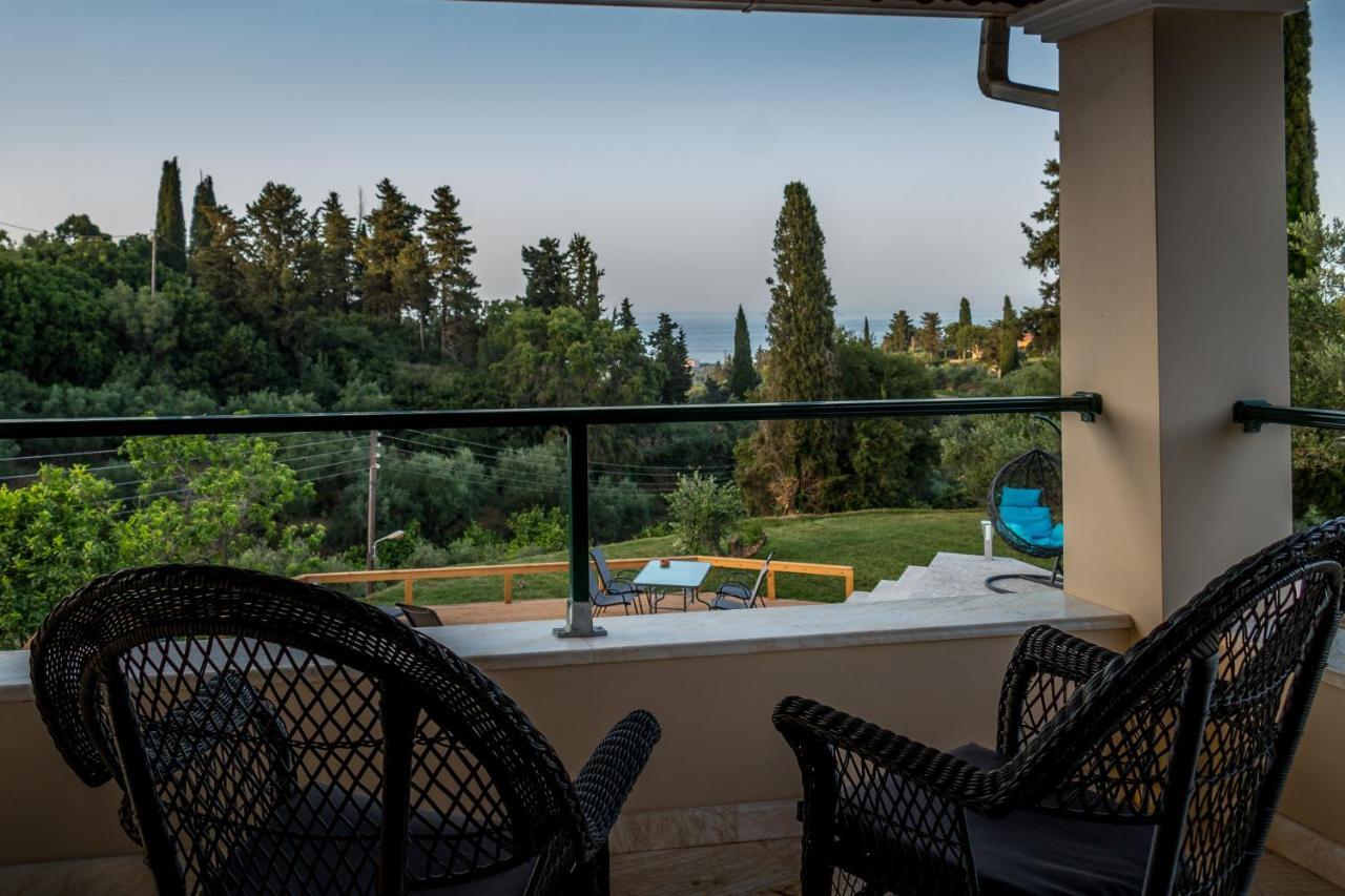 Villa Castelletto Heated Pool Jacuzzi *