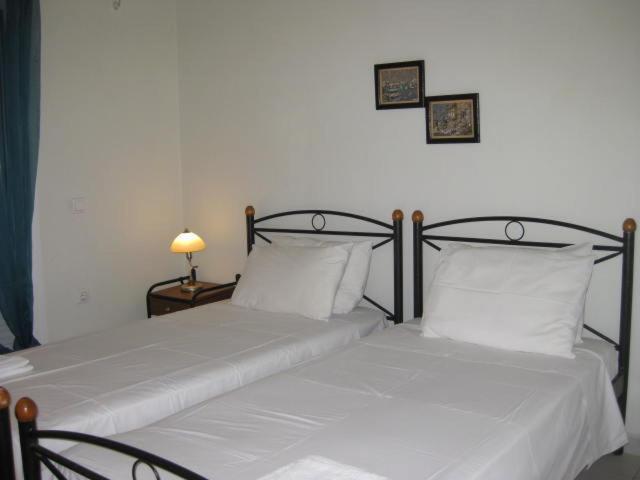 Bella Vista Zante - Pink House Apartment