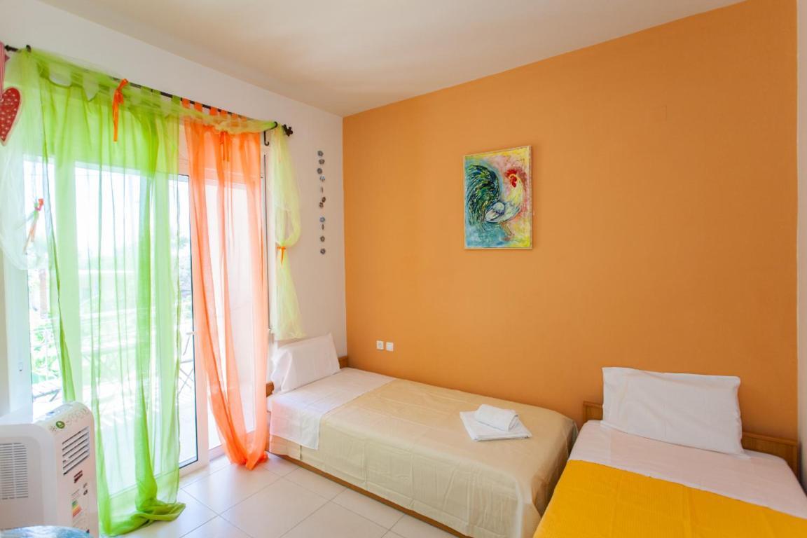 Cretamos Seaside Holiday home *