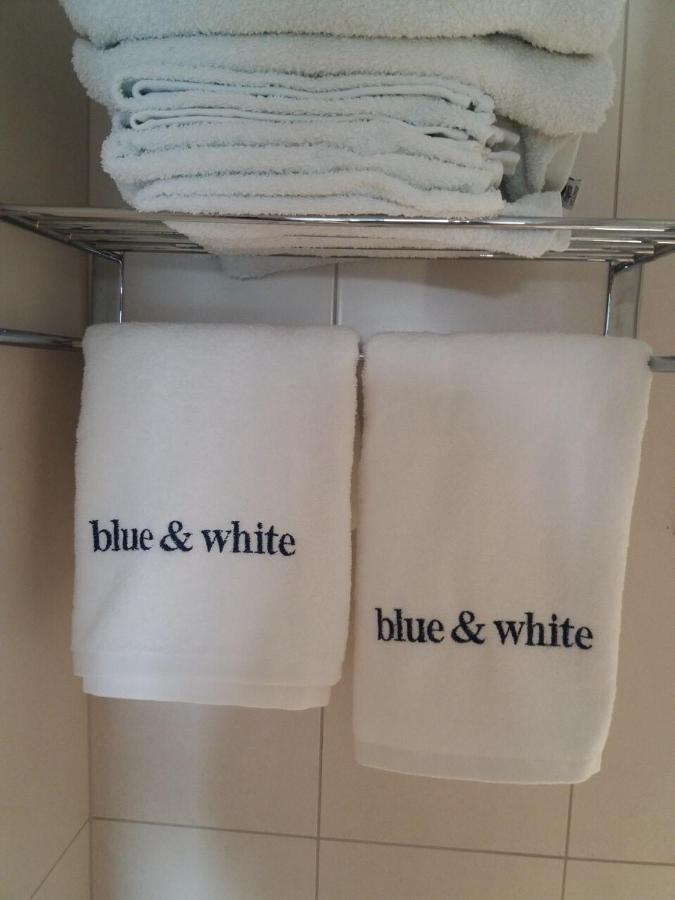 Blue & White Luxury Holiday home Flogita