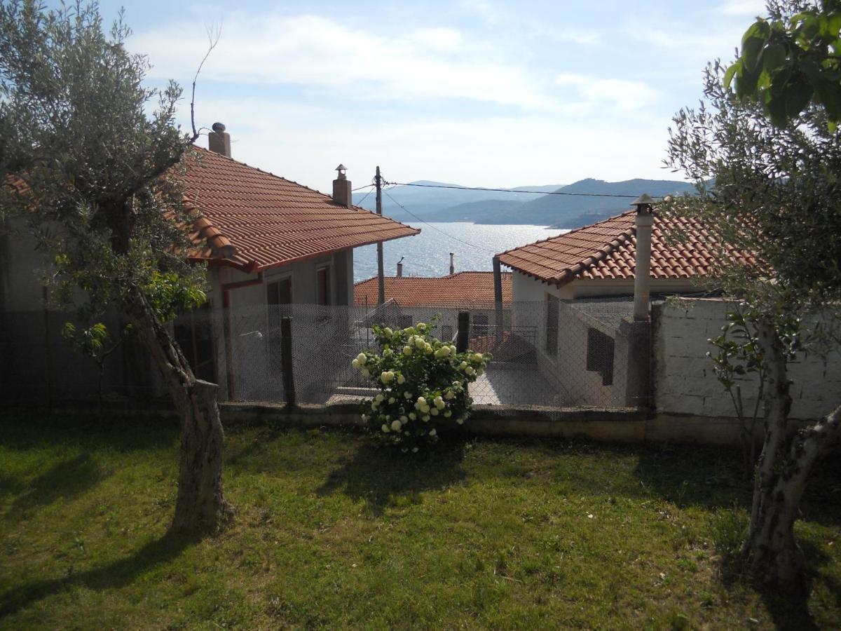 Dora's House Comfortable With A Yard And View Holiday home Pyrgadikia